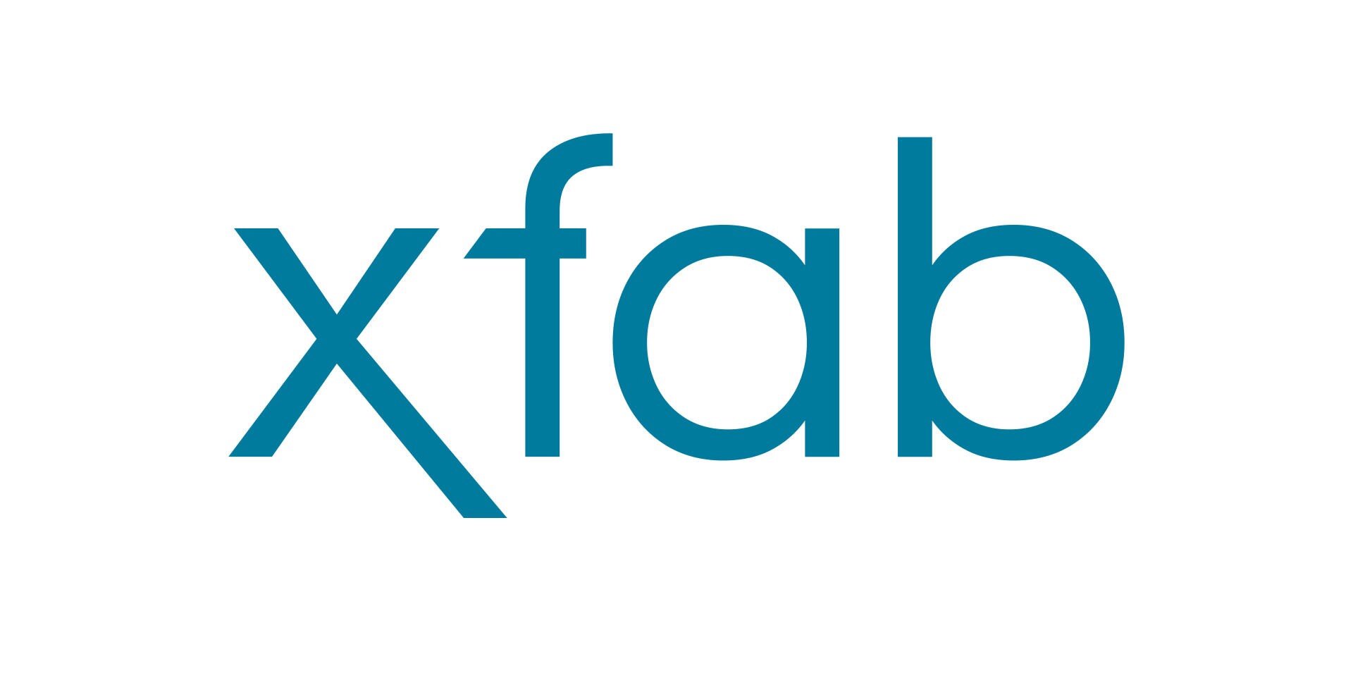 Das Bild zeigt das Wort „xfab“ in Kleinbuchstaben, geschrieben in einer modernen serifenlosen blauen Schriftart auf weißem Hintergrund.